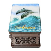 Шкатулка малая резная со смолой Дельфины вид 12 с символикой Вашего города