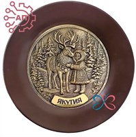 Тарелка сувенирная с 3D вставкой из гипса Девочка с оленем Якутия 34746 34746