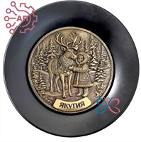 Тарелка сувенирная с 3D вставкой из гипса Девочка с оленем Якутия 34746 34746