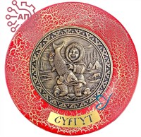 Тарелка сувенирная с 3D вставкой из гипса Мальчик с рыбой Сургут 34748 34748