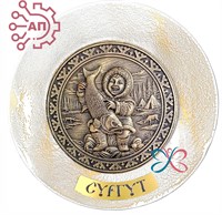 Тарелка сувенирная с 3D вставкой из гипса Мальчик с рыбой Сургут 34748 34748