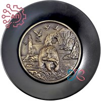 Тарелка сувенирная с 3D вставкой из гипса Медведь с рыбой и маяк 34922 34922